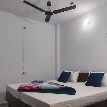 Rohit Paying Guest House Assi Ghat Varanasi Exterior photo